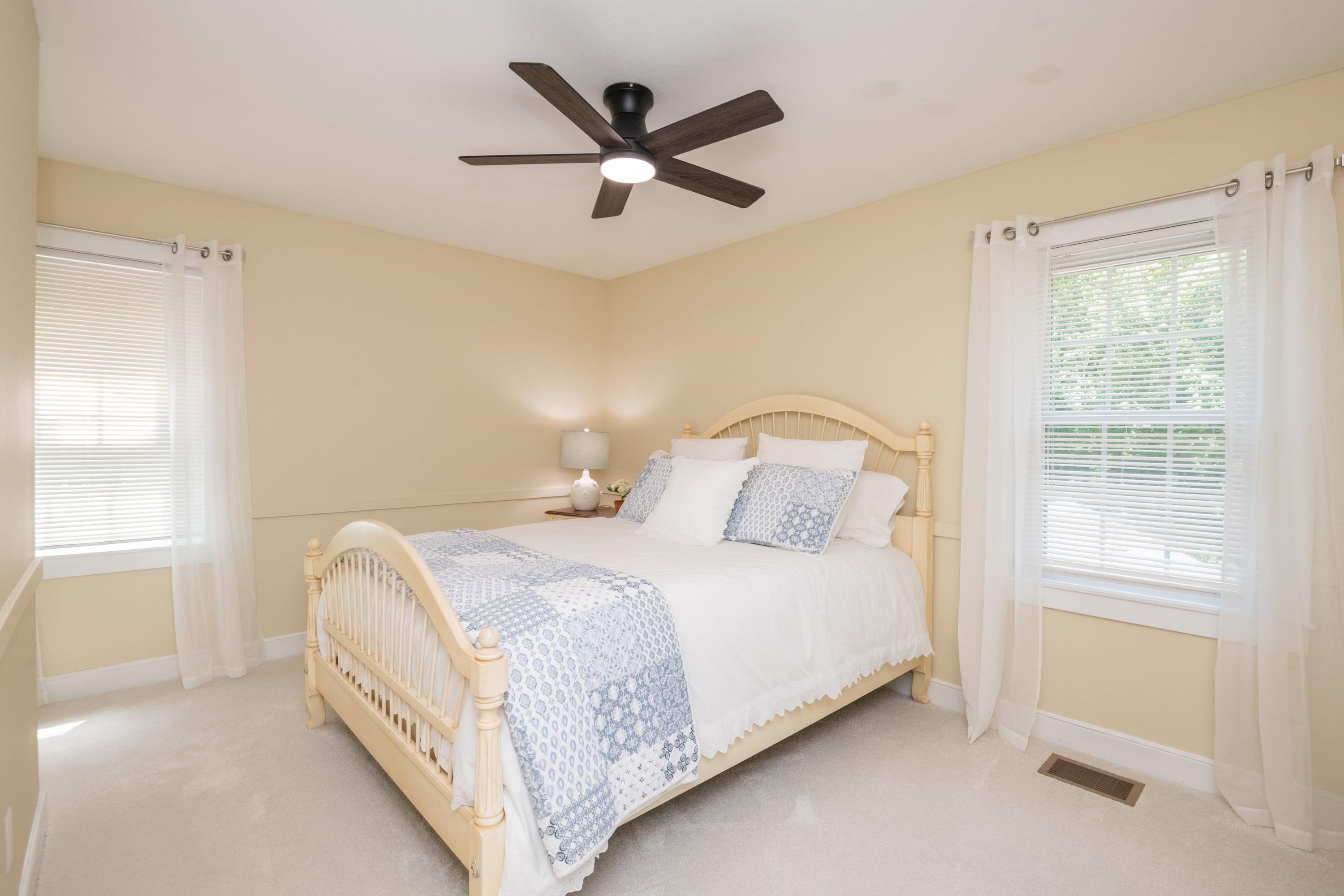 8 Coventry Lane Derry, NH 03038 - Photo 34 of 60