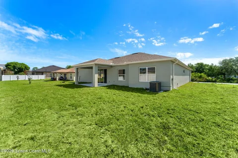 $424,900 | 770 Talmadge Avenue Southeast, Palm Bay, FL 32909
