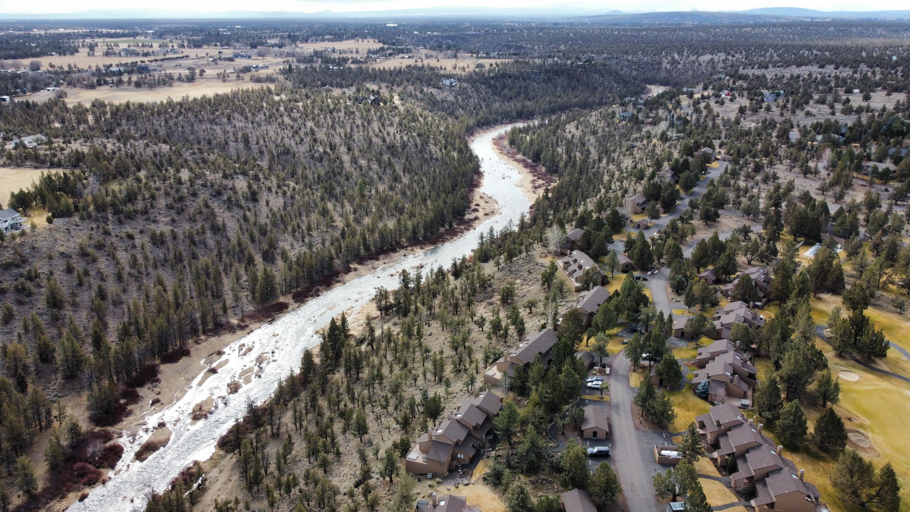 1836 Redtail Hawk Drive, Unit RV57A Redmond, OR 97756 - Photo 35 of 40 RemoteMediaFile_6553620_0_2022_03_01_10_