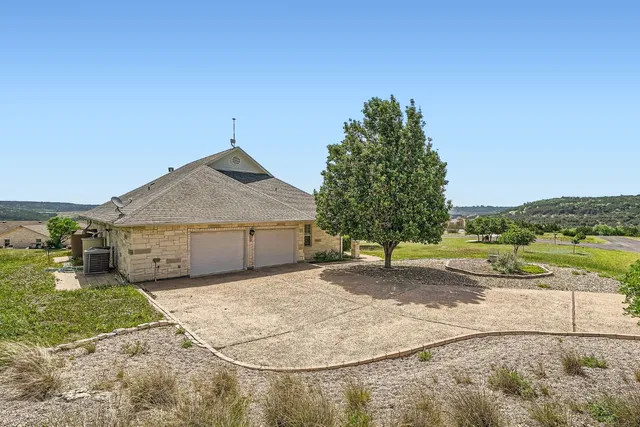 $499,000 | 128 Oak Crest Drive, Bertram, TX 78605