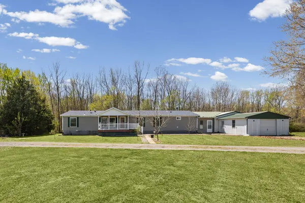 $254,000 | 2689 County Road 1025 East, Salem, IL 62881