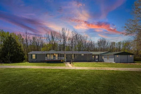 $254,000 | 2689 County Road 1025 East, Salem, IL 62881