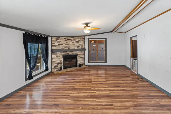 $254,000 | 2689 County Road 1025 East, Salem, IL 62881