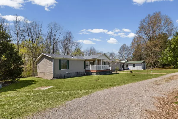 $254,000 | 2689 County Road 1025 East, Salem, IL 62881