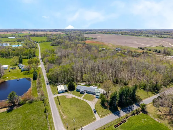 $254,000 | 2689 County Road 1025 East, Salem, IL 62881