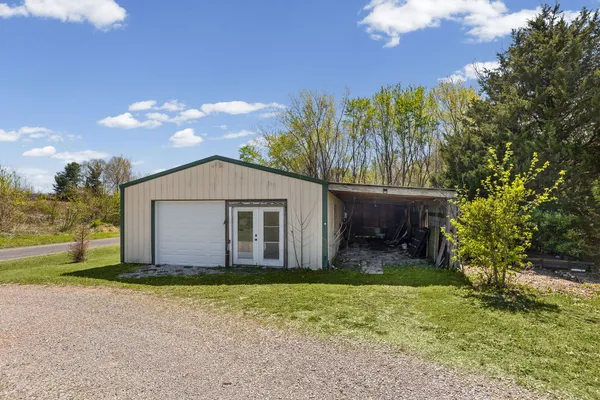 $254,000 | 2689 County Road 1025 East, Salem, IL 62881