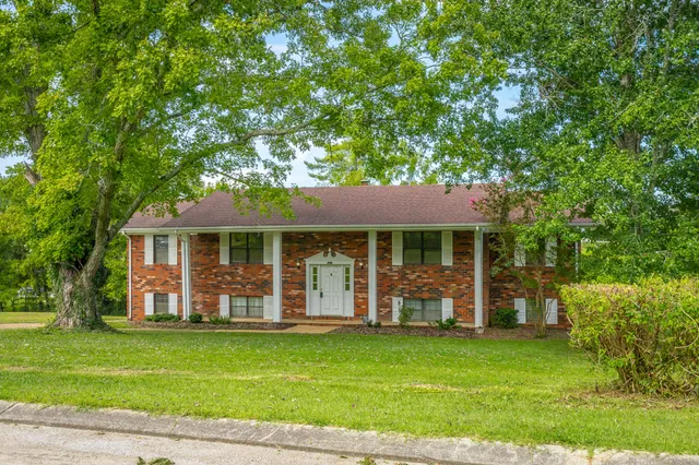 $359,000 | 9512 Heathwood Drive, Ooltewah, TN 37363