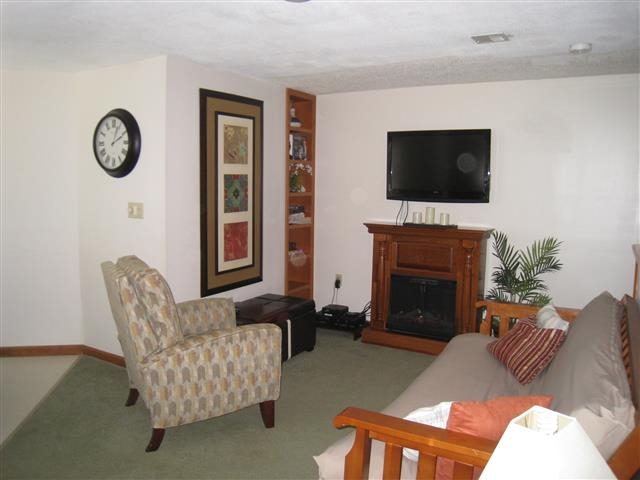 16 Hill Road, Unit 10 Tilton, NH 03276 - Photo 11 of 19