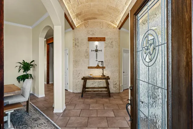 $1,900,000 | 169 Royal Oaks Hill, Fredericksburg, TX 78624