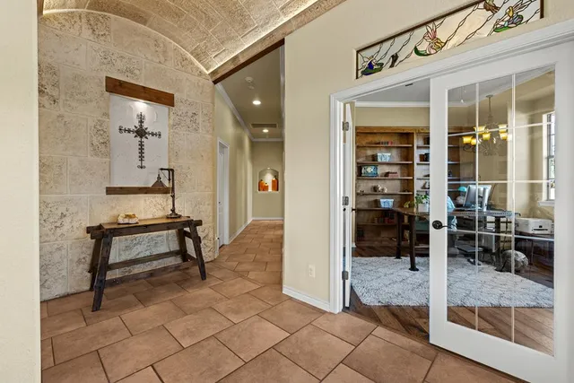 $1,900,000 | 169 Royal Oaks Hill, Fredericksburg, TX 78624