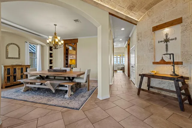 $1,900,000 | 169 Royal Oaks Hill, Fredericksburg, TX 78624