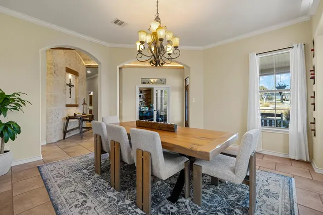 $1,900,000 | 169 Royal Oaks Hill, Fredericksburg, TX 78624