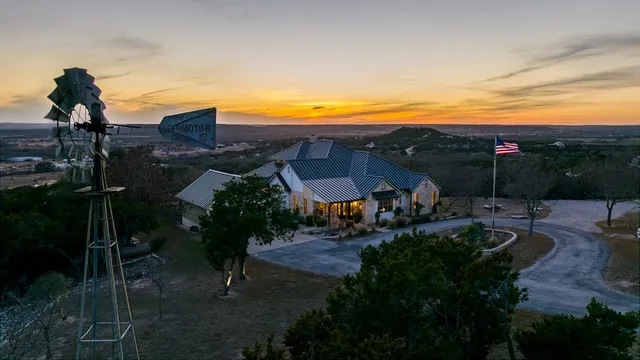 $1,900,000 | 169 Royal Oaks Hill, Fredericksburg, TX 78624