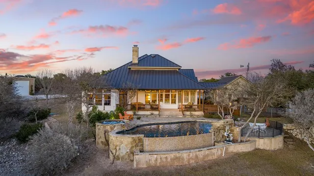 $1,900,000 | 169 Royal Oaks Hill, Fredericksburg, TX 78624