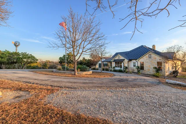 $1,900,000 | 169 Royal Oaks Hill, Fredericksburg, TX 78624