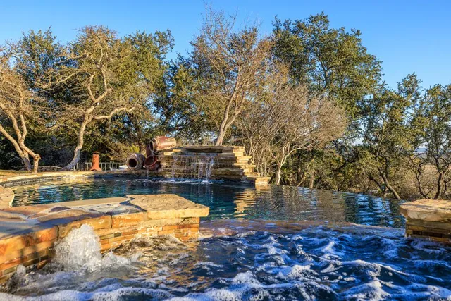 $1,900,000 | 169 Royal Oaks Hill, Fredericksburg, TX 78624