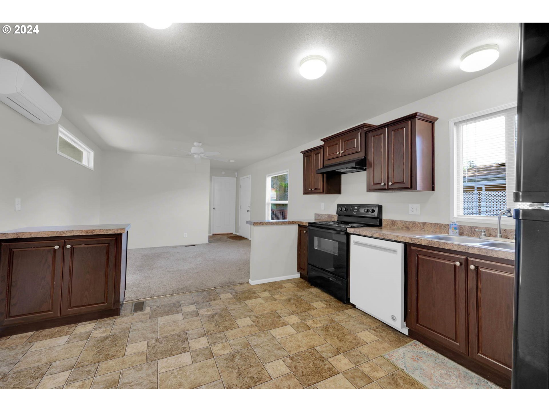 1475 Green Acres Road, Unit 148 Eugene, OR 97408 - Photo 11 of 32 Gallery Image 11