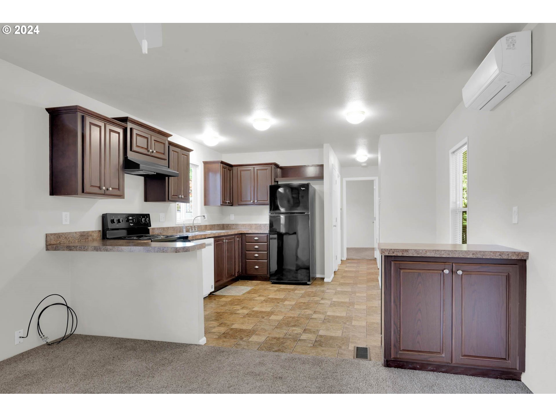 1475 Green Acres Road, Unit 148 Eugene, OR 97408 - Photo 7 of 32 Kitchen
