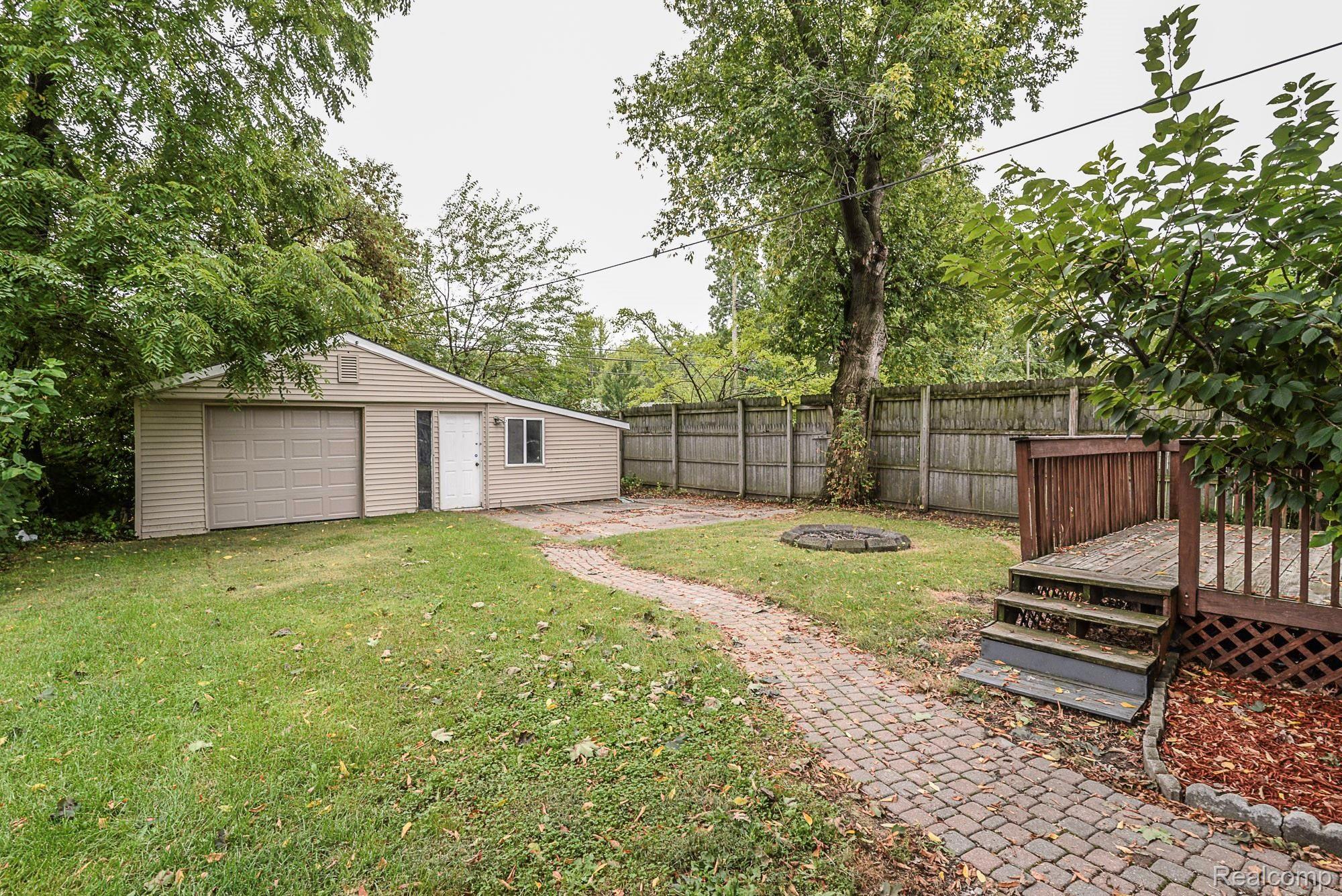 3113 Emmons Avenue Rochester, MI 48307 - Photo 32 of 39 DSC_6.jpg