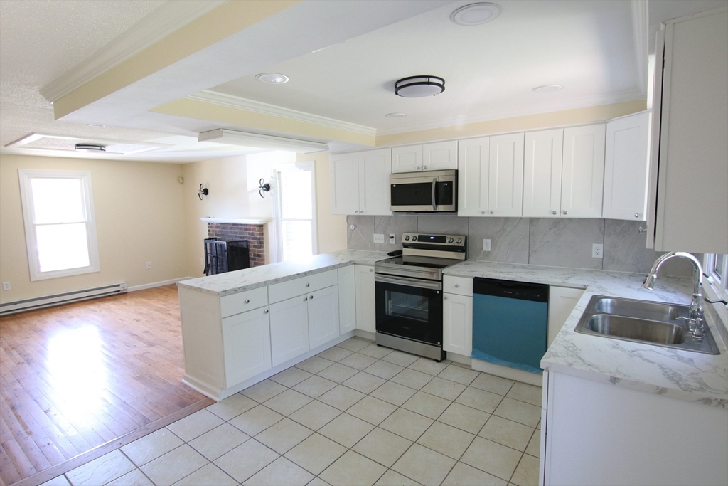 1430 Russell Road, Unit 12 Westfield, MA 01085 - Photo 3 of 14