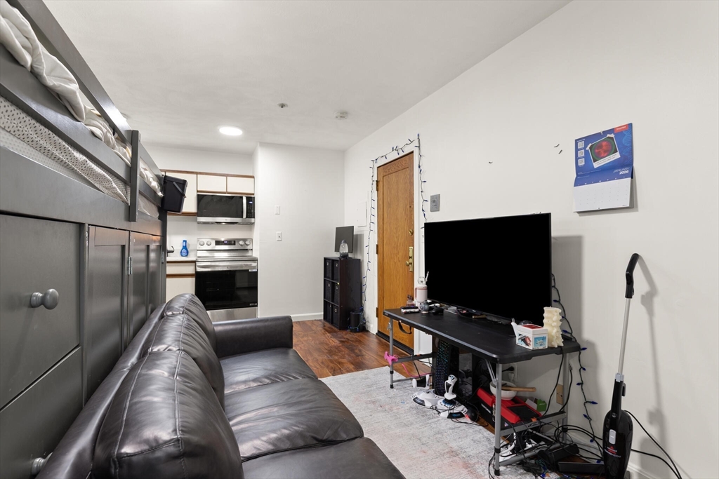 88 Gordon Street, Unit 305 Boston, MA 02135 - Photo 15 of 33