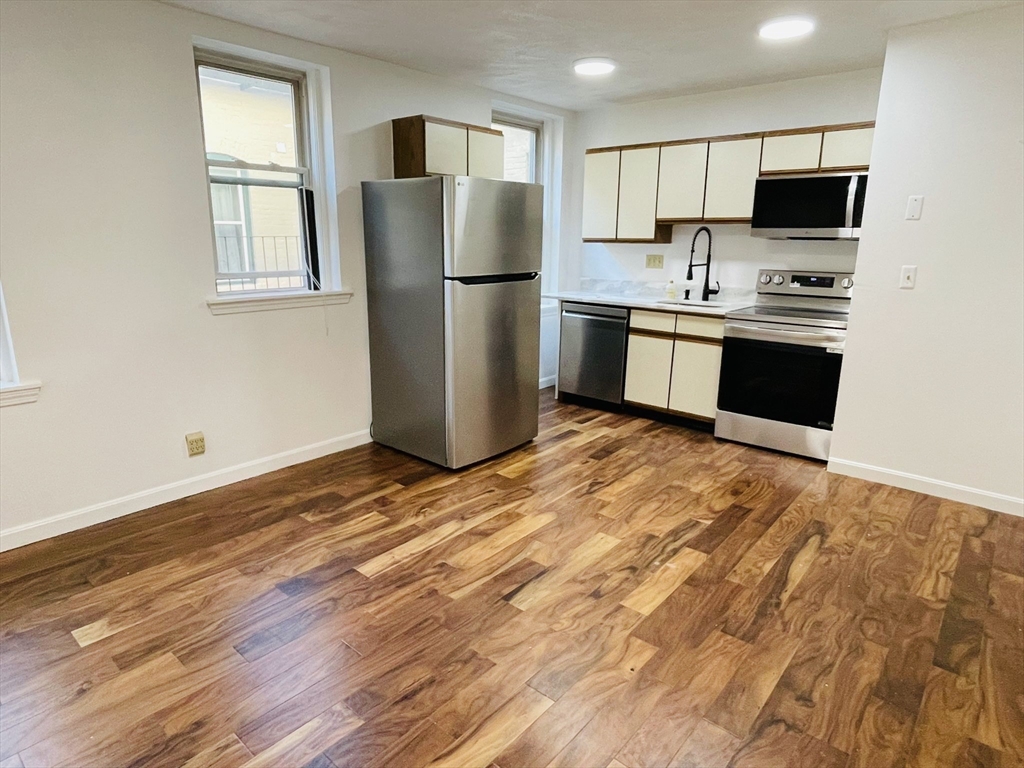 88 Gordon Street, Unit 305 Boston, MA 02135 - Photo 23 of 33