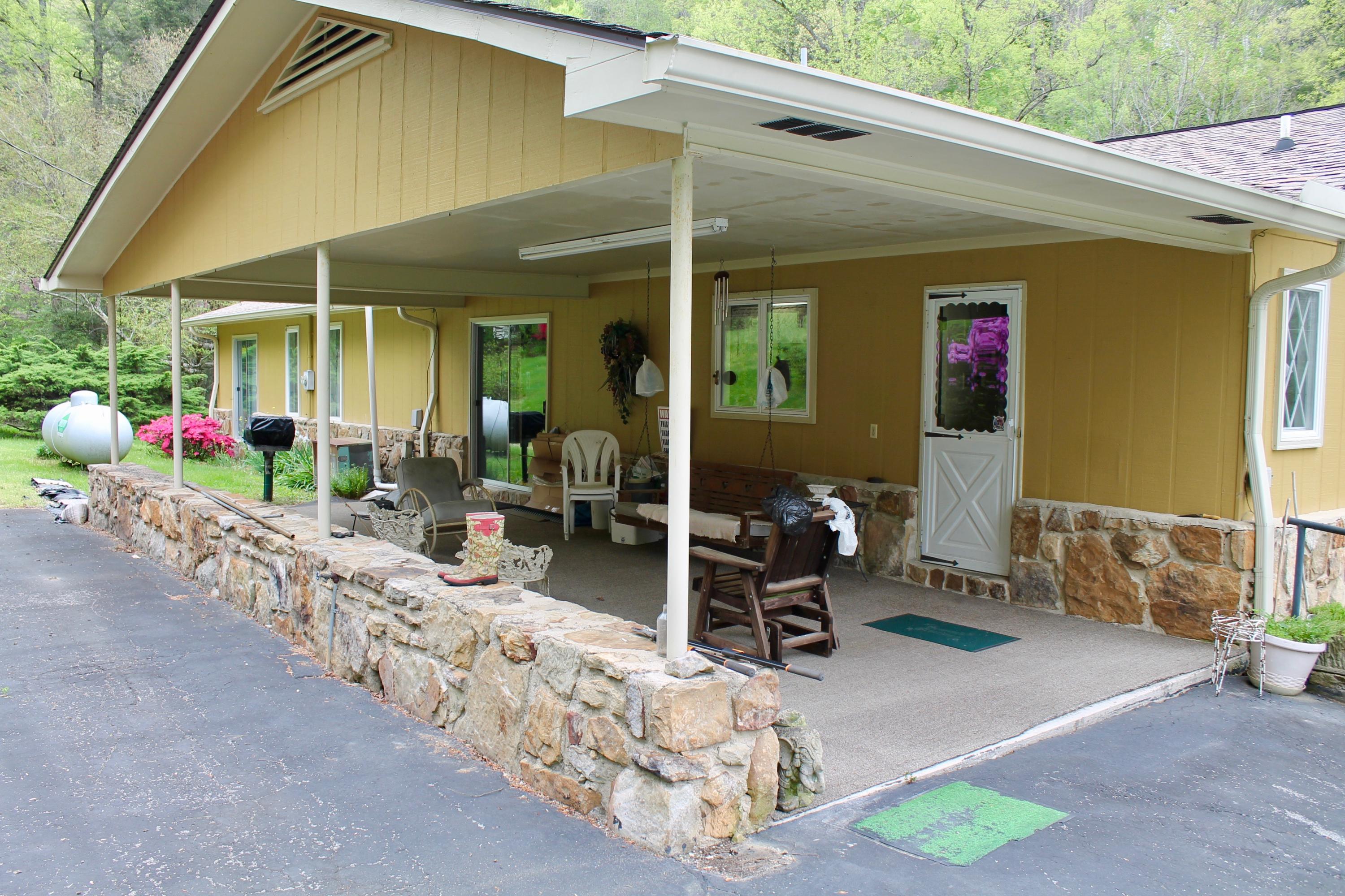 2675 Stinking Creek Road Pioneer, TN 37847 - Photo 31 of 40 31