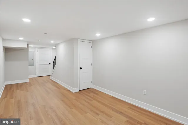 a view of empty room