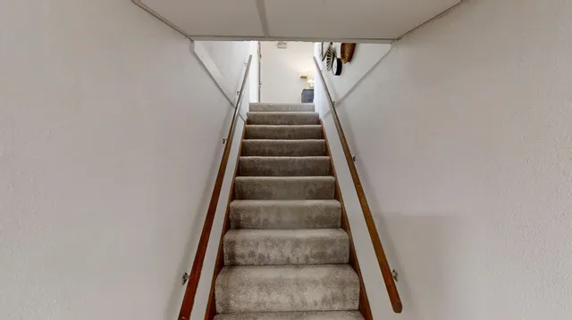 $419,900 | 28674 810th Avenue, Hollandale, MN 56045