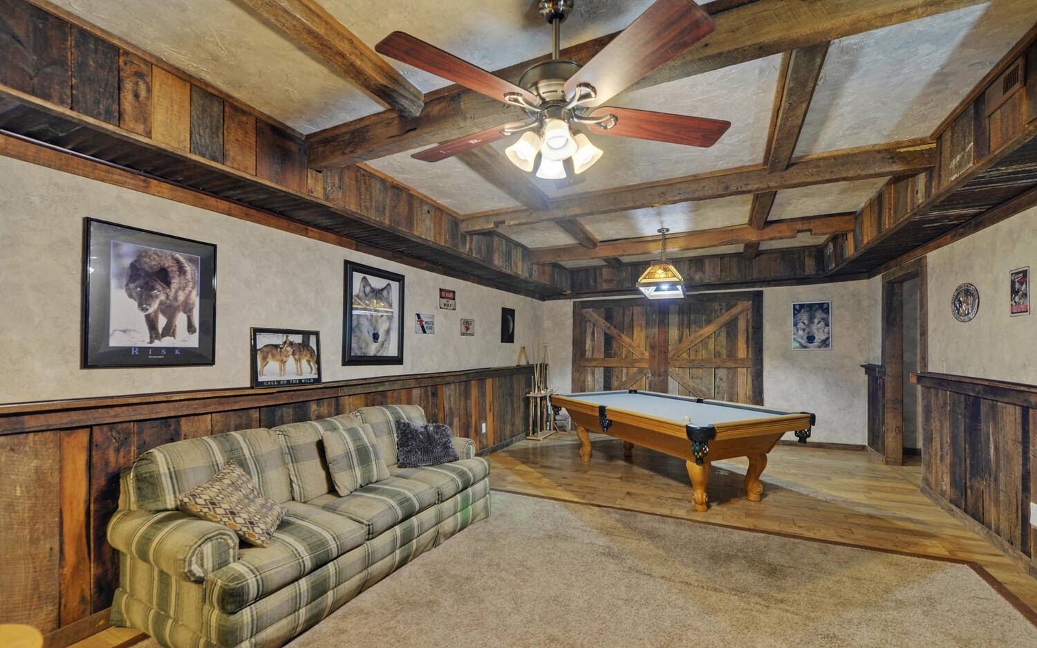 624 Talona Mountain Road Ellijay, GA 30536 - Photo 40 of 49 a living room with furniture