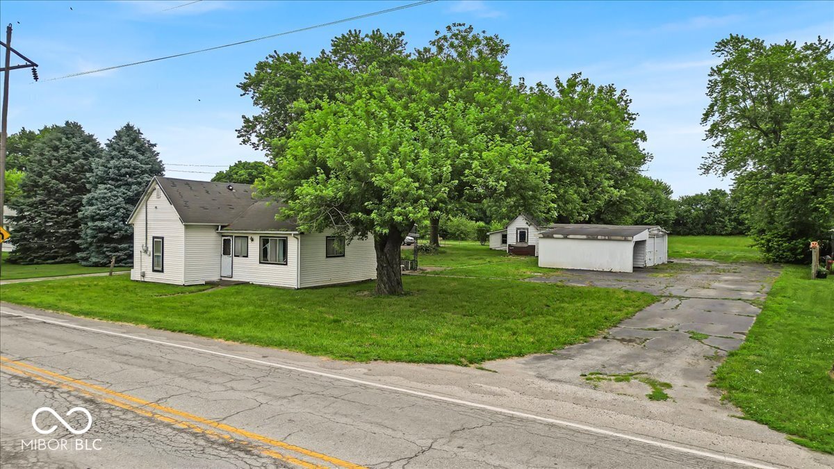 5221 South Harding Street Indianapolis, IN 46217 - Photo 3 of 44