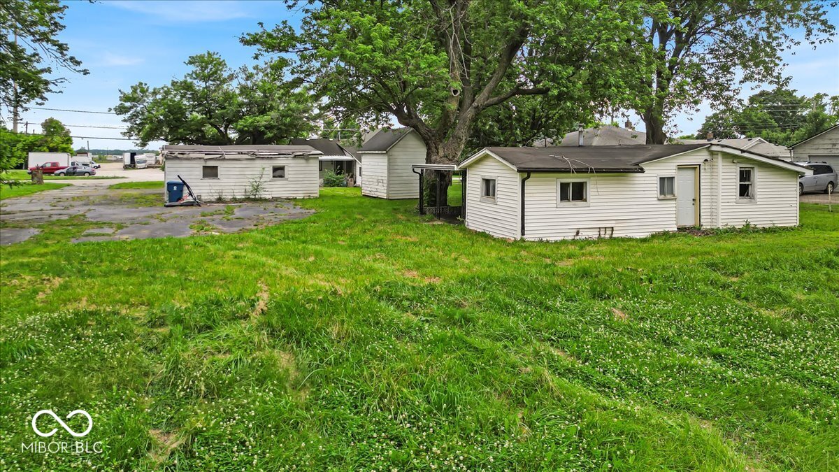 5221 South Harding Street Indianapolis, IN 46217 - Photo 5 of 44