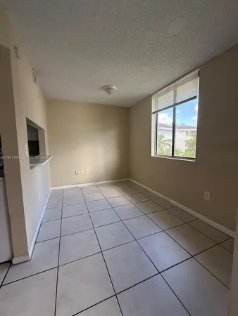 $2,300 | 8255 Southwest 152nd Avenue, Unit E411, Miami, FL 33193