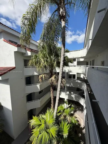 $2,300 | 8255 Southwest 152nd Avenue, Unit E411, Miami, FL 33193