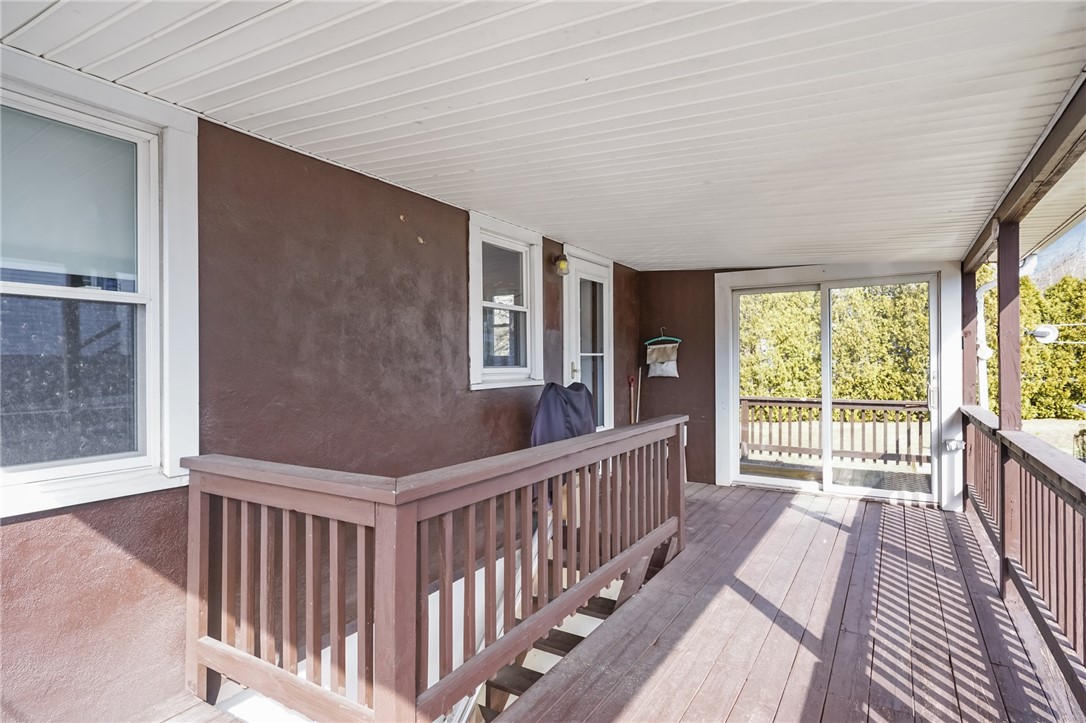 3 Columbus Avenue Westerly, RI 02891 - Photo 5 of 27