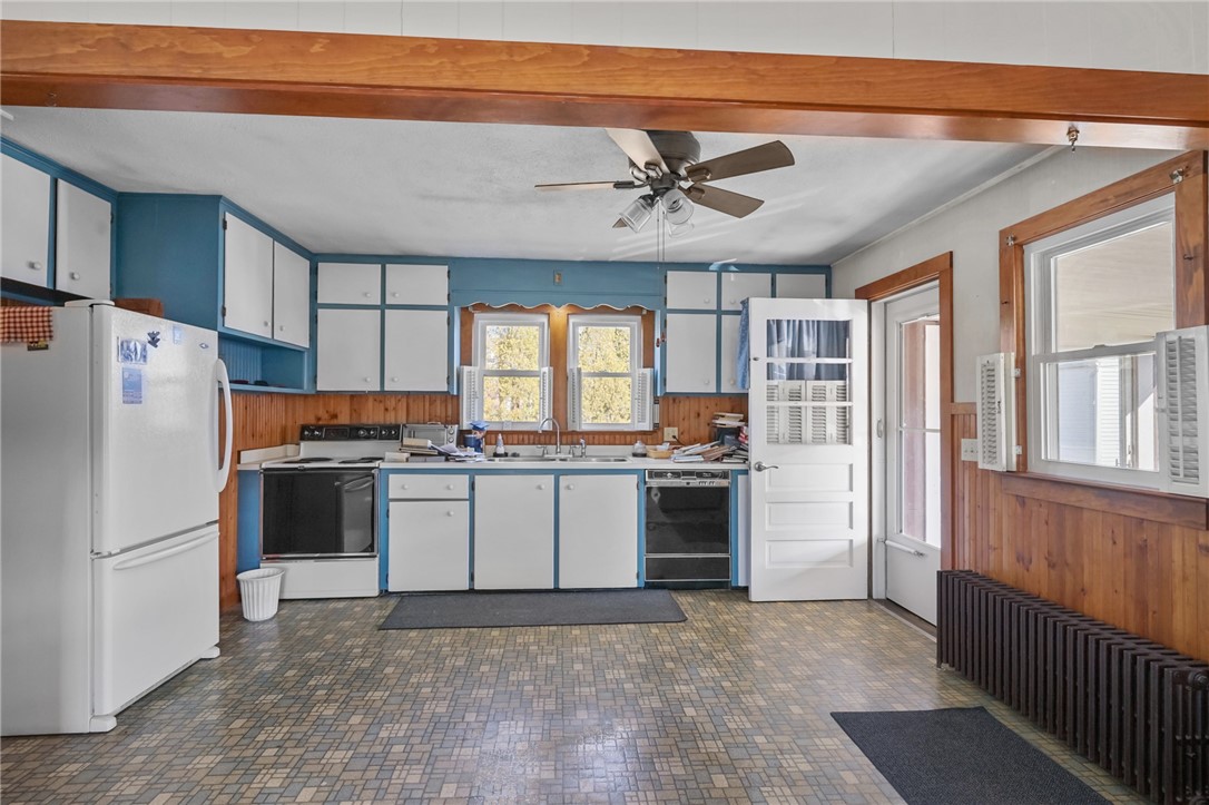 3 Columbus Avenue Westerly, RI 02891 - Photo 7 of 27