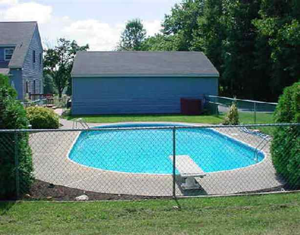 313 Riverview Road Rexford, NY 12148 - Photo 8 of 10 Photo 8