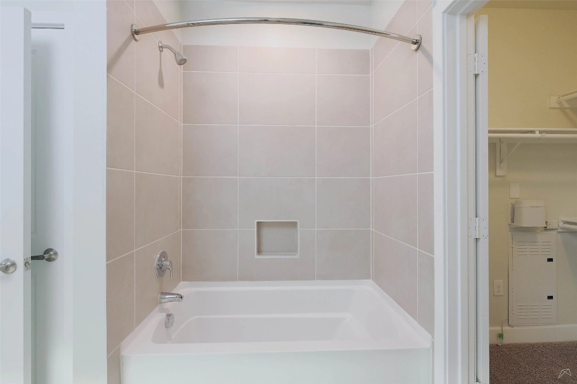 4800 Steiner Ranch Boulevard, Unit 3202 Austin, TX 78732 - Photo 21 of 32 Up to 8 weeks free rent plus reduced deposits!