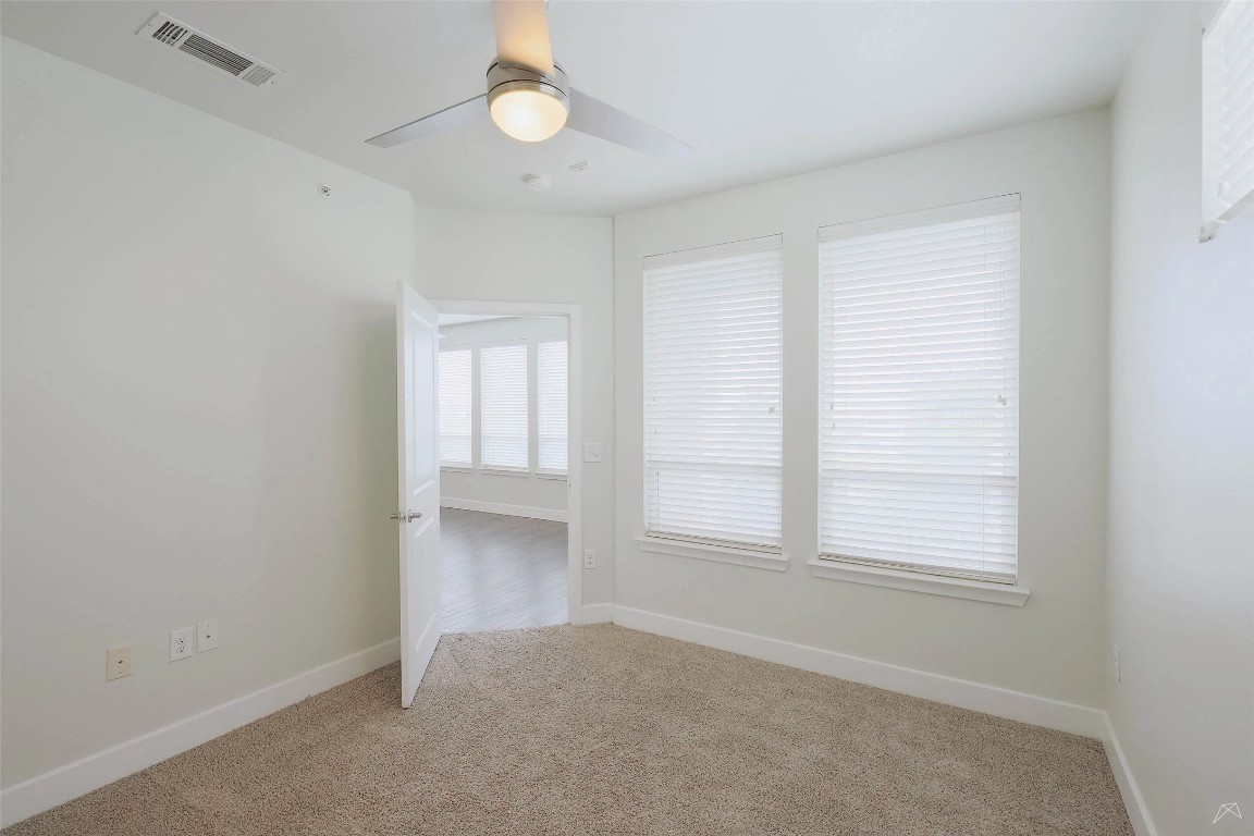 4800 Steiner Ranch Boulevard, Unit 3202 Austin, TX 78732 - Photo 25 of 32 Up to 8 weeks free rent plus reduced deposits!
