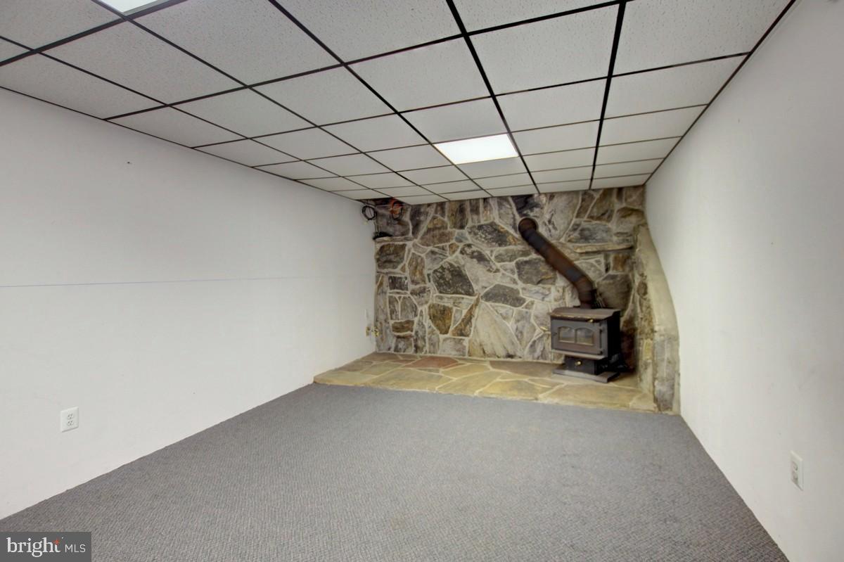 16460 Old Frederick Road Mount Airy, MD 21771 - Photo 18 of 25 Family room