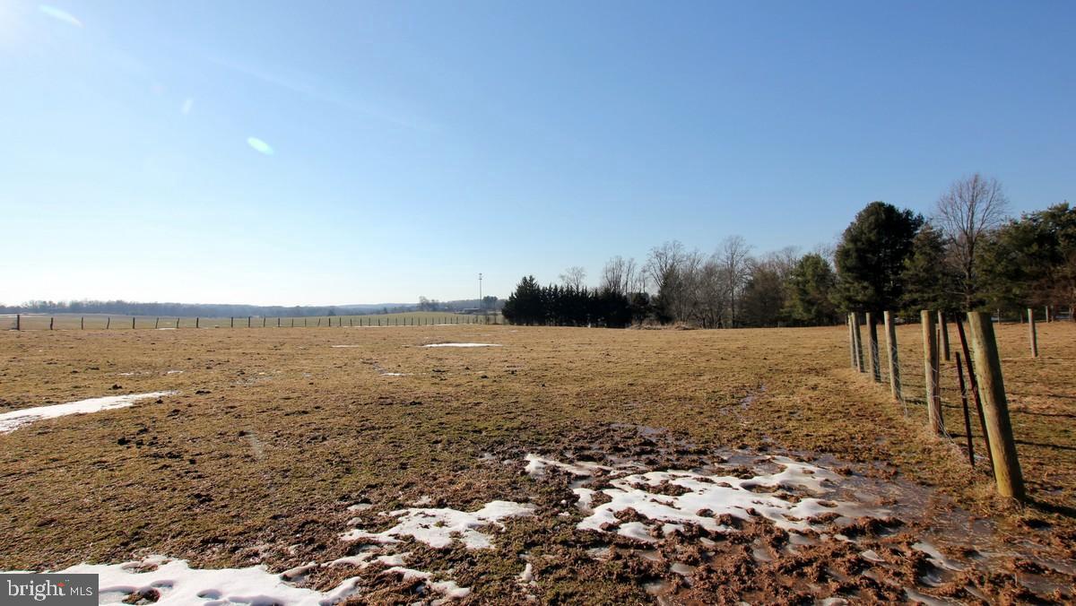 16460 Old Frederick Road Mount Airy, MD 21771 - Photo 23 of 25 Exterior rear