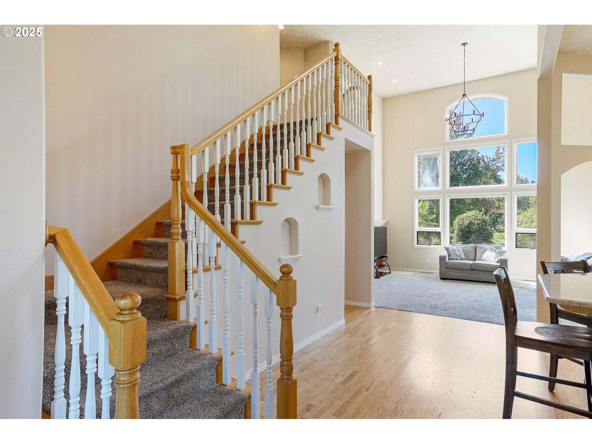 2815 Hazelnut Drive Woodburn, OR 97071 - Photo 15 of 22 a view of entryway and hall with wooden floor