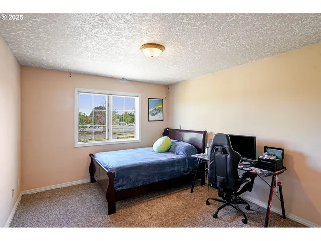 $599,000 | 2815 Hazelnut Drive, Woodburn, OR 97071