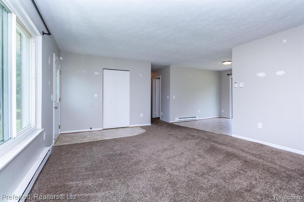 2895 Spring Hill Drive Howell, MI 48843 - Photo 10 of 32 Gallery Image 10