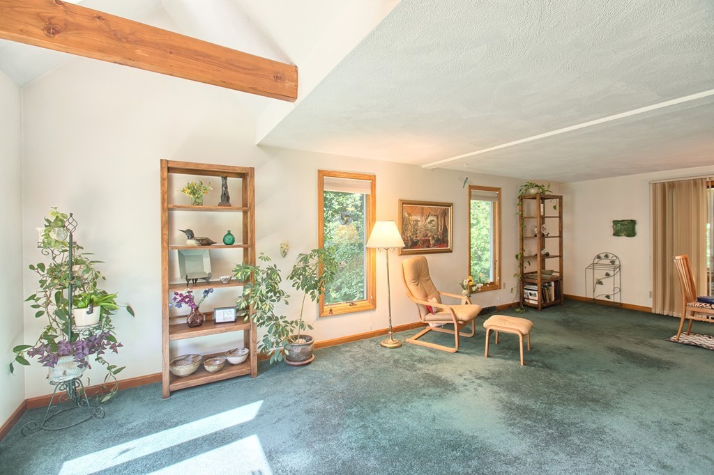 2 Canter Road Tyngsborough, MA 01879 - Photo 4 of 24 Gallery Image 4