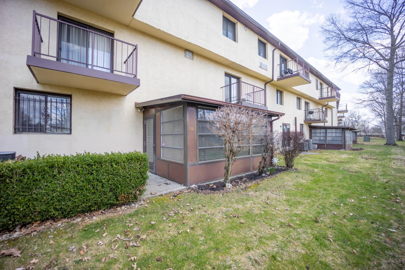 4143 Karl Road, Unit 114 Columbus, OH 43224 - Photo 21 of 38 _CP_4553-HDR (Large)