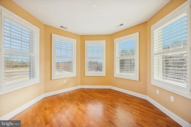 $380,000 | 300 Tyler Court, Unit 431, Philadelphia, PA 19111