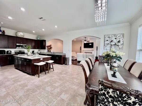 $350,000 | 1935 Hebert's Pass, Lake Charles, LA 70607