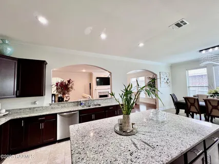 $350,000 | 1935 Hebert's Pass, Lake Charles, LA 70607