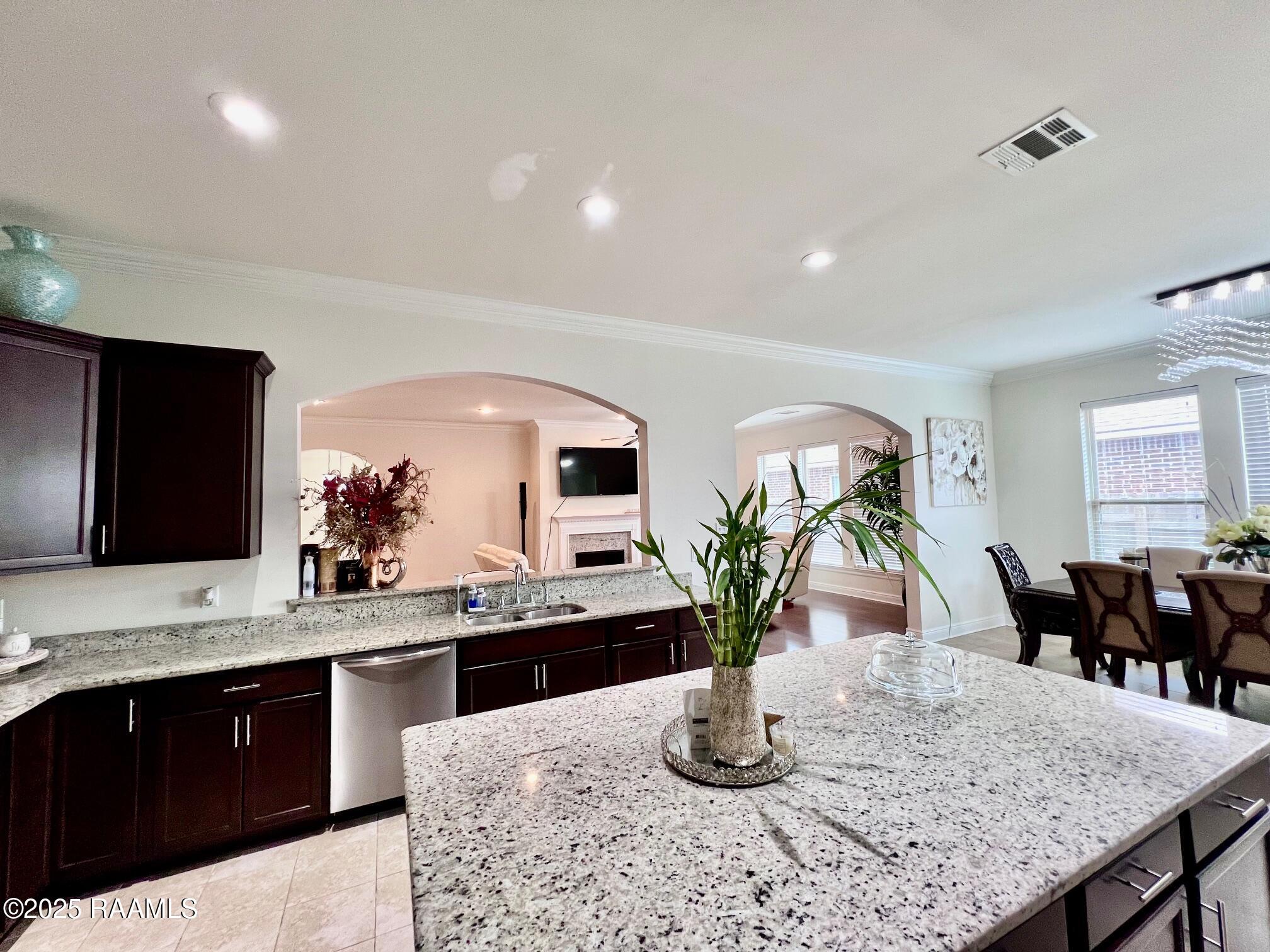 1935 Hebert's Pass Lake Charles, LA 70607 - Photo 7 of 24 IMG_6995